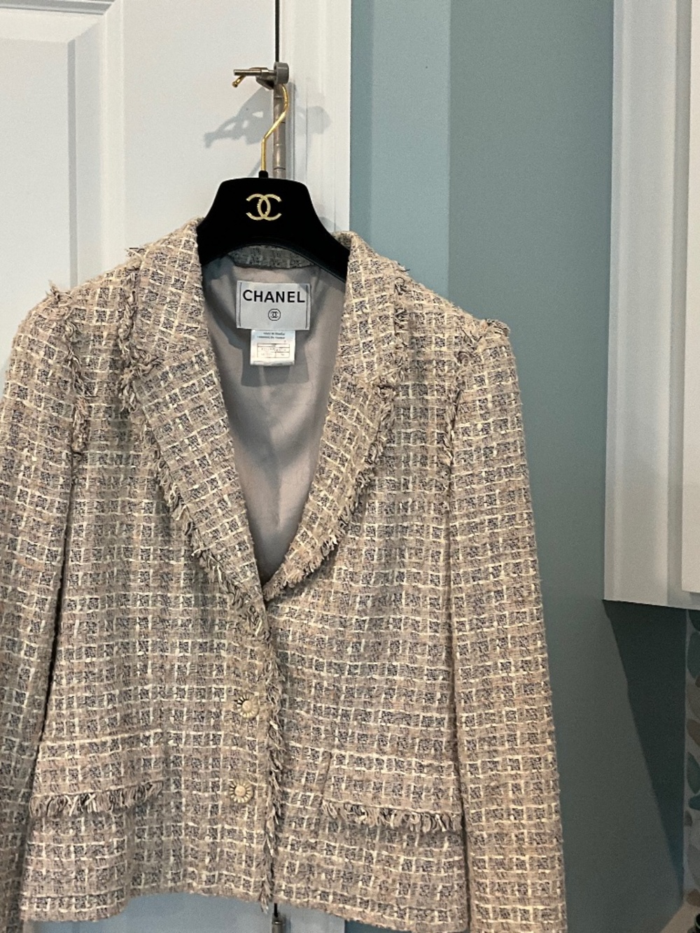 Jacket - Picture 1 of 4